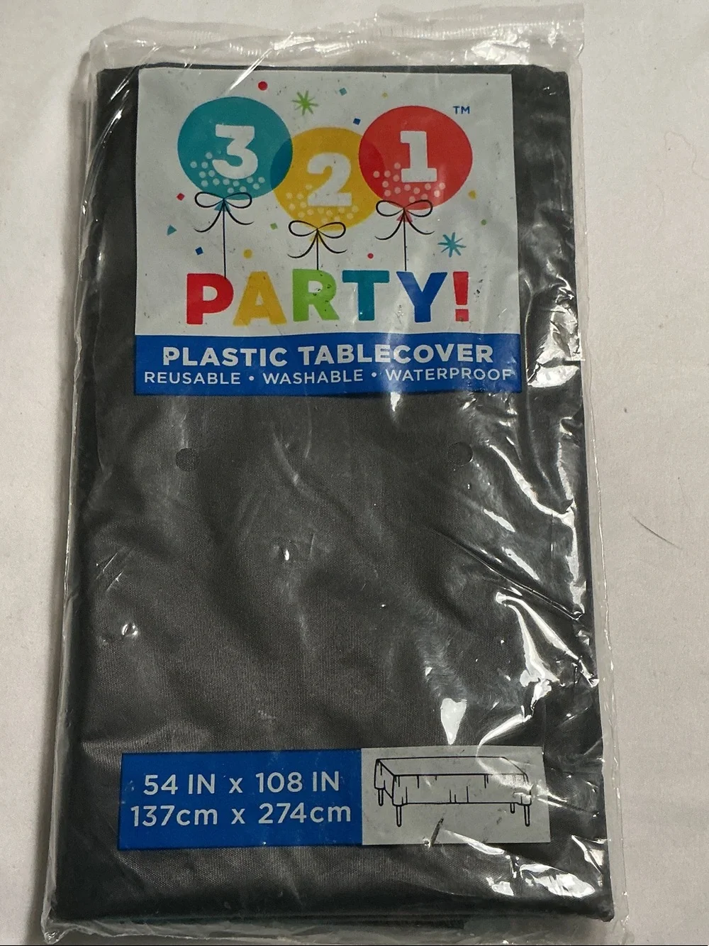 NWT Black & White Buffalo Check Plastic Tablecover and 2 pk Napkin Set